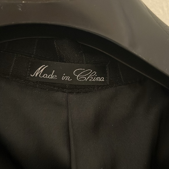 2 Piece Pin Stripe Suit Size 44L Men’s Black - Picture 5 of 6